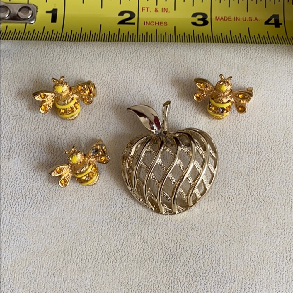 Vintage Gold Apple brooch with 3 bee brooches